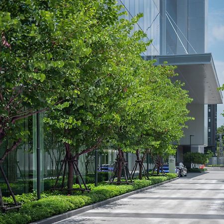 Eastin Grand Hotel Phayathai Bangkok Exterior foto The park